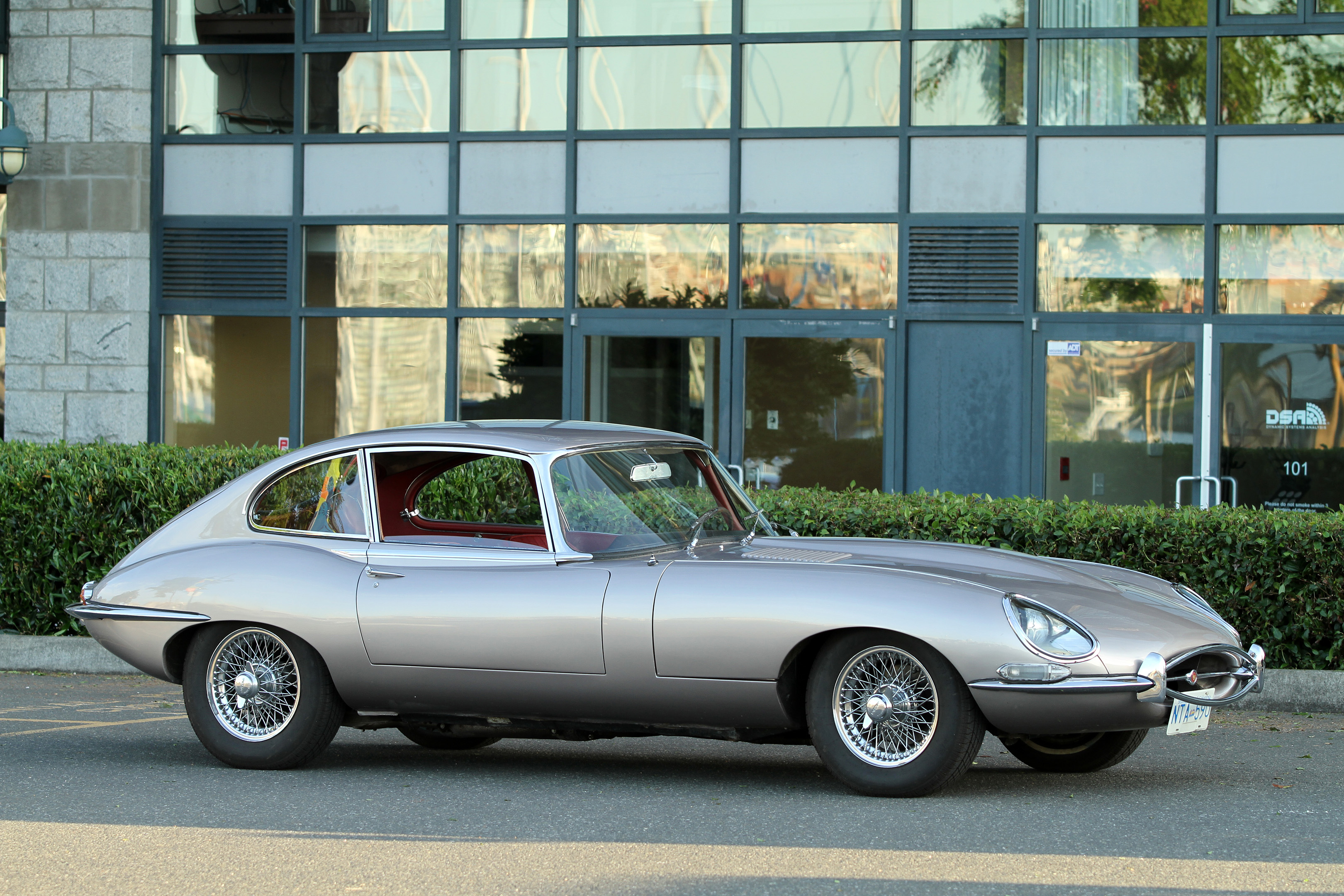 Ягуар e Type 1966